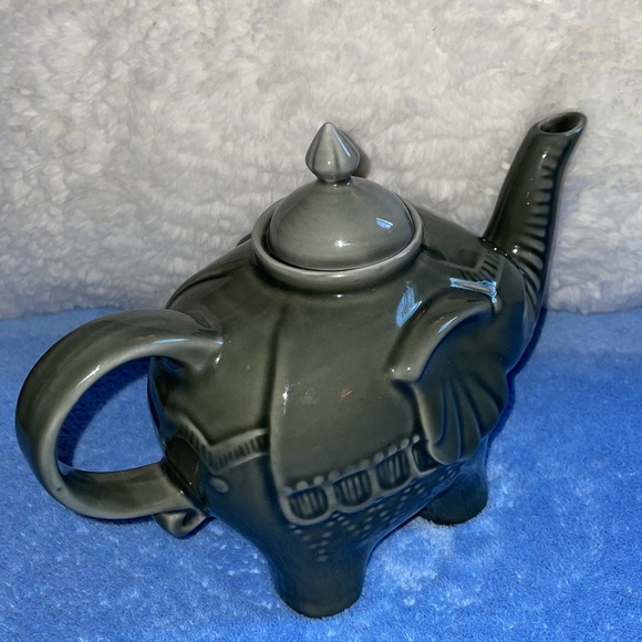 Vintage NWOT Cordon Bleu BIA. Ceramic Elephant Tea Pot. - Picture 5 of 9